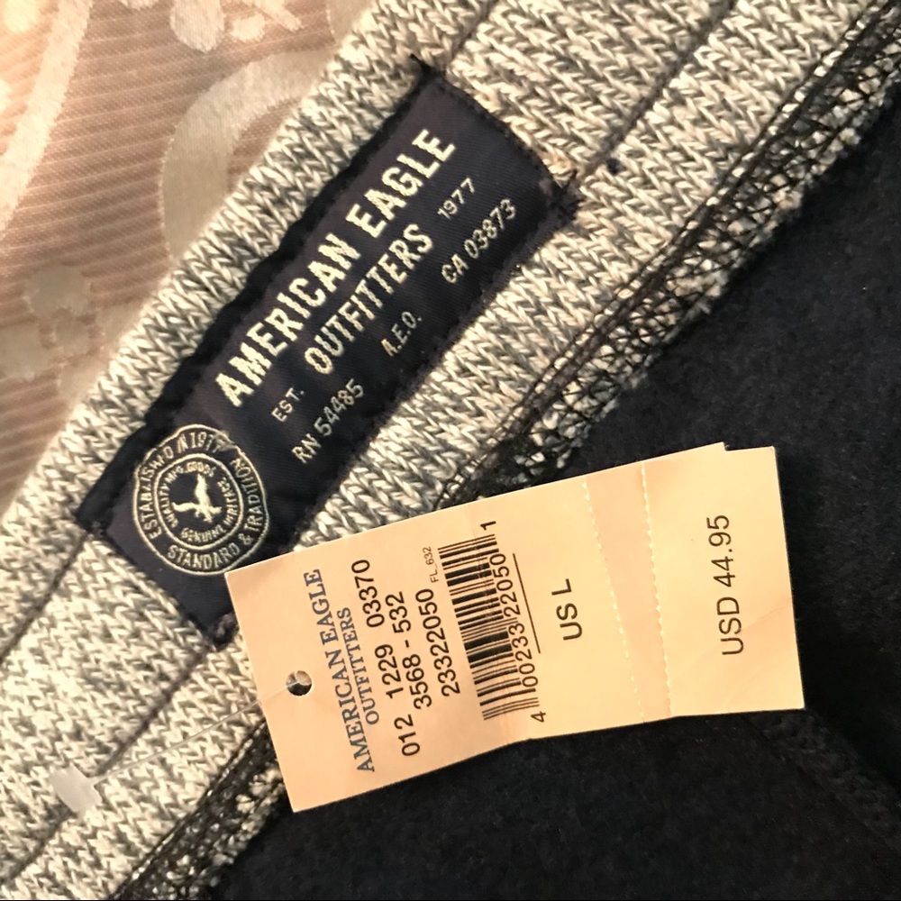 Men’s American Eagle jogger sweat pants, Large